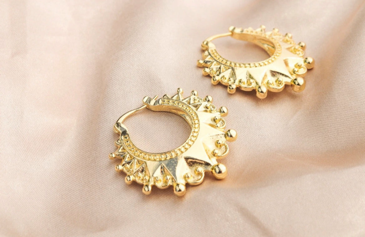 Creole Gold Vintage Hoop Earrings - Main Image